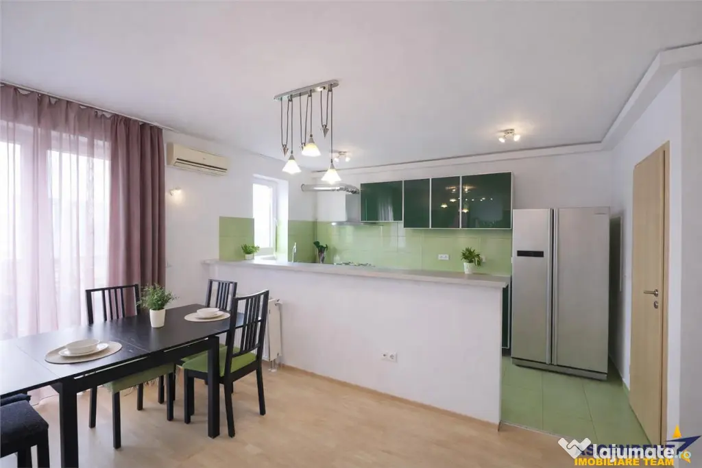 Rezidenta tip penthouse,doua nivele, terase,panouri solare,A