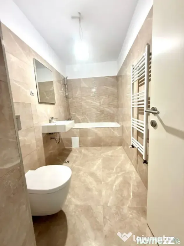 Apartament cu 2 camere decomandat, etaj 10/10 - Tractorul - Brasov (Brasov)