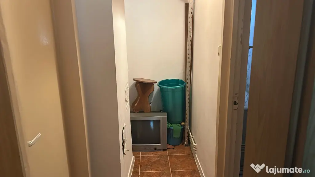 Închiriez apartament 2 camere Razboieni