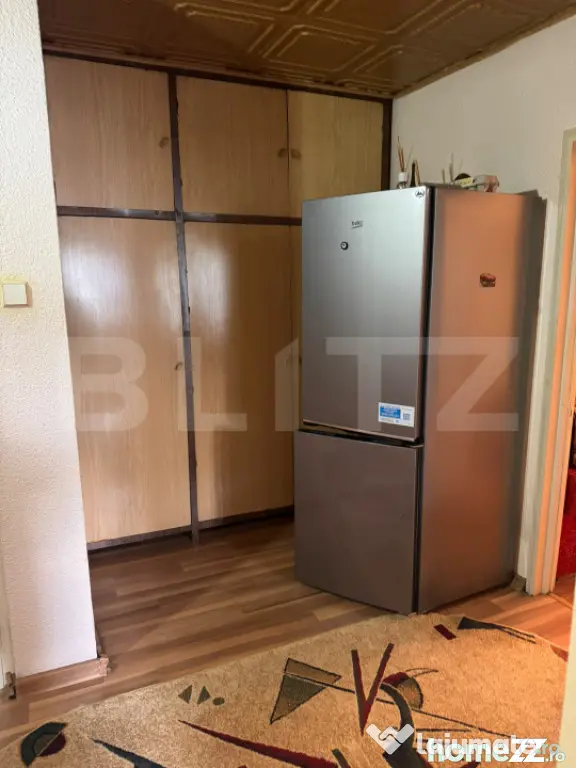 Apartament 3 camere, semidecomandat, central
