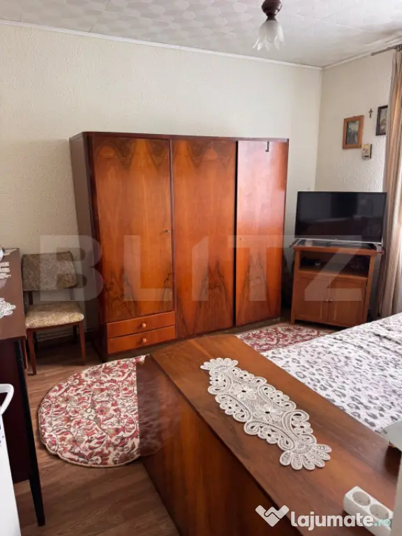 Apartament 3 camere, semidecomandat, central