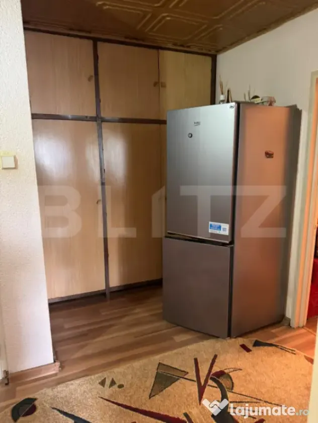 Apartament 3 camere, semidecomandat, central