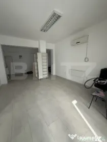 Spațiu comercial sau locuință, 49 mp, zona Centrală - Vo