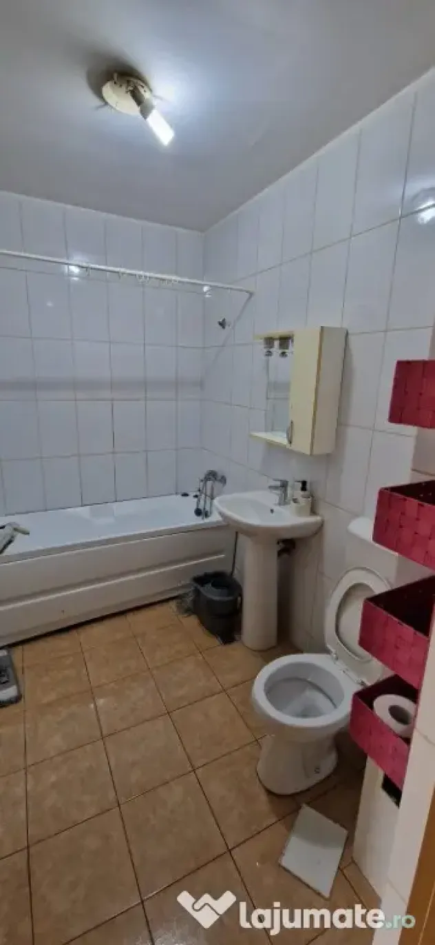 Apartament 1 camera decomandat, balcon, et.2 Floresti