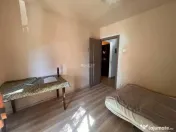 Apartament 4 camere-etaj 1-90 mp-Podu Ros-sens giratoriu