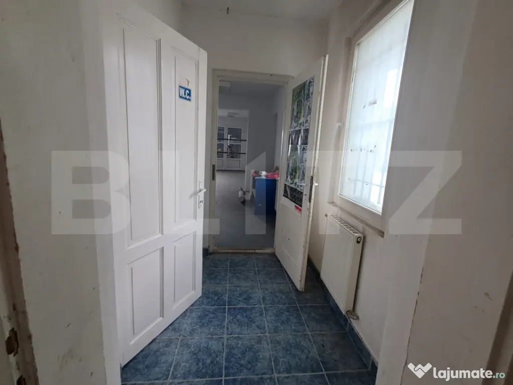 Proprietate de vanzare, 240 mp, teren 4500 mp, zona Depozite
