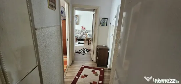 Inel 2 , 2camere decomandat , parter
