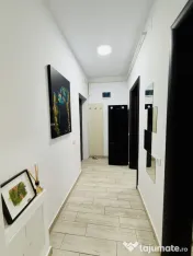 Garsonieră premium bucătărie separată ideală pentru loc