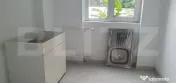 Apartament 3 camere semidecomandat, renovat, nemobilat in Va 