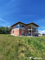 Vilă exclusivistă cu panoramă spectaculoasă și proiect 