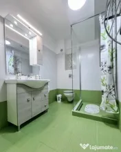 Mamaia apartament 2 camere renovat loc parcare