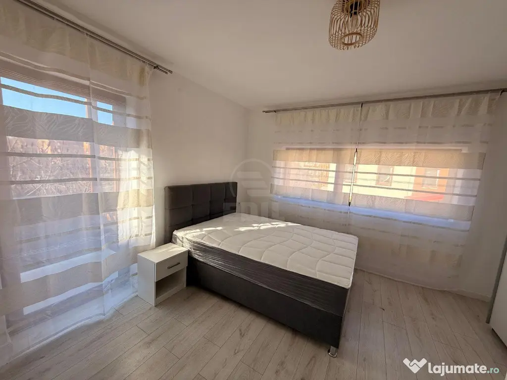 Inchiriere Casa 3 camere; 77 mp; 2 bai