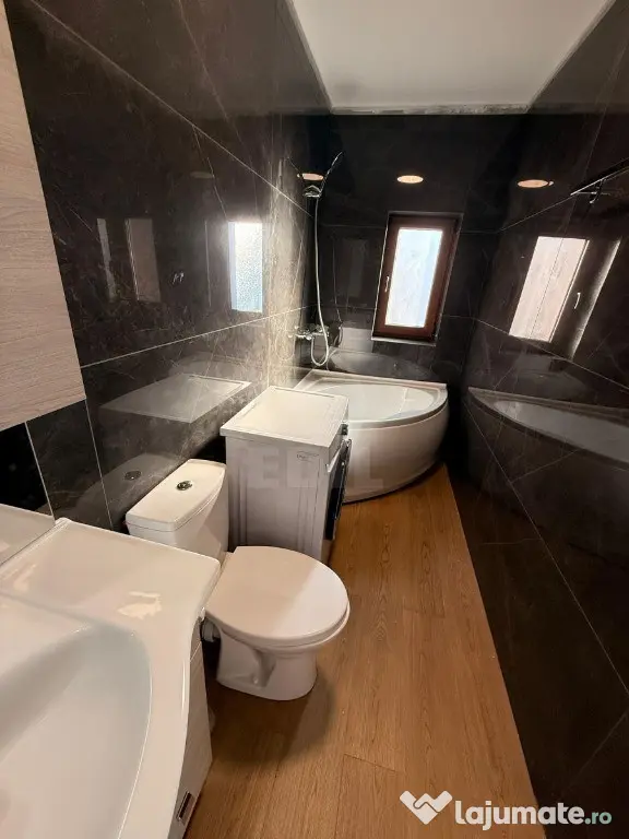 Inchiriere Casa 3 camere; 77 mp; 2 bai