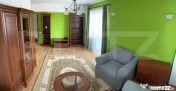 Apartament 3 camere, decomandat, zona Zamca 