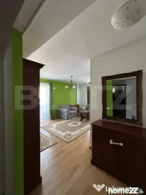Apartament 3 camere, decomandat, zona Zamca