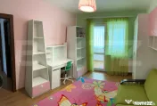 Apartament 3 camere, decomandat, zona Zamca 