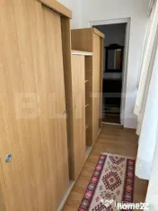 Apartament 3 camere, decomandat, zona Zamca 
