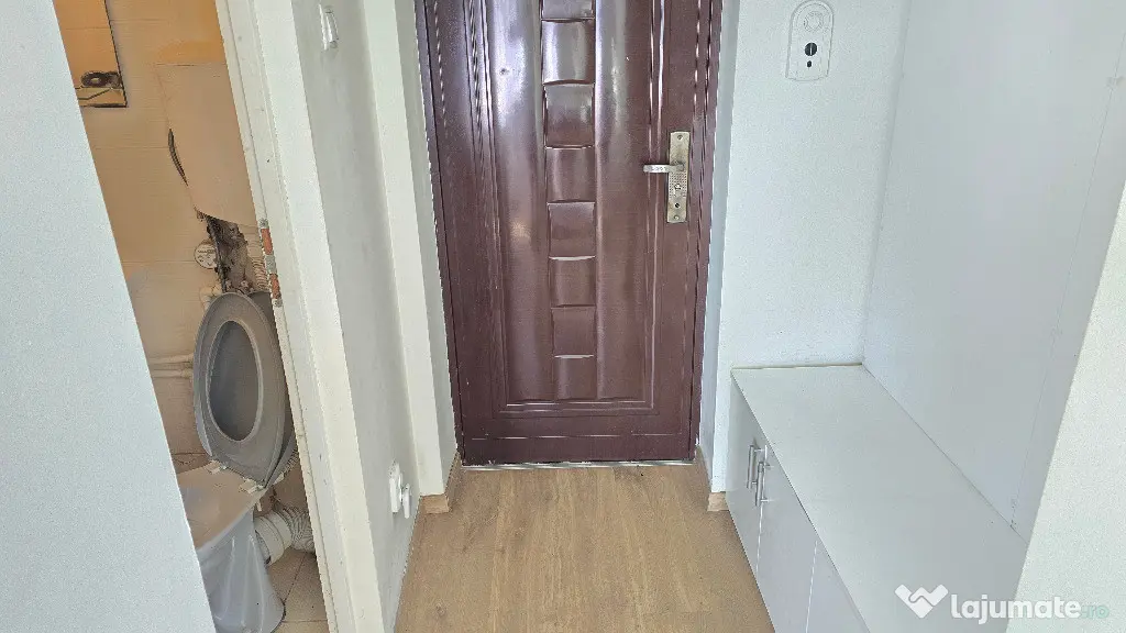 Inchiriez garsoniera in Deva, zona Dacia, etaj 3, mobilata, utilata