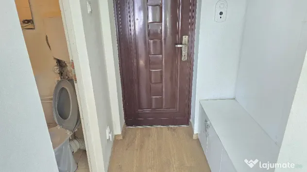 Inchiriez garsoniera in Deva, zona Dacia, etaj 3, mobilata, utilata