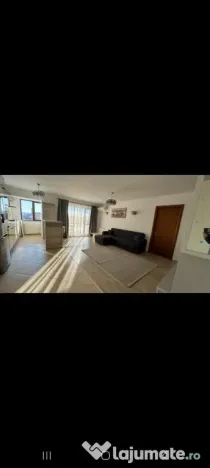 Închiriez apartament cu doua camere central