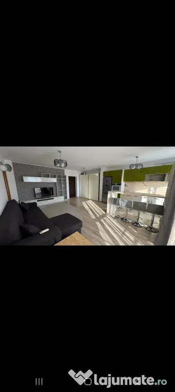 Închiriez apartament cu doua camere