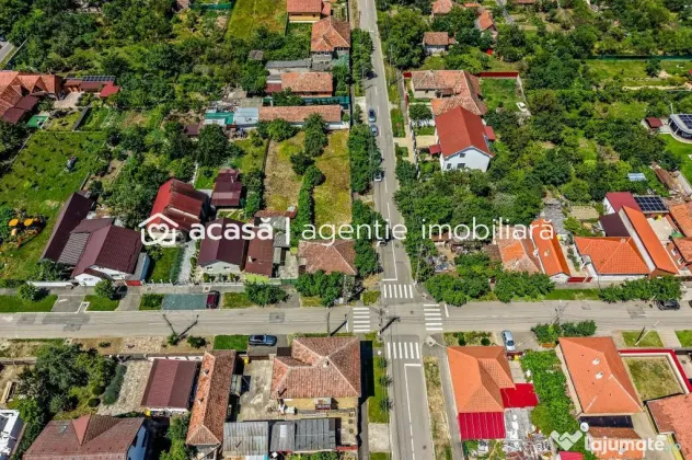 Casă cu teren 1018 mp și 2 fronturi stradale- Bujac