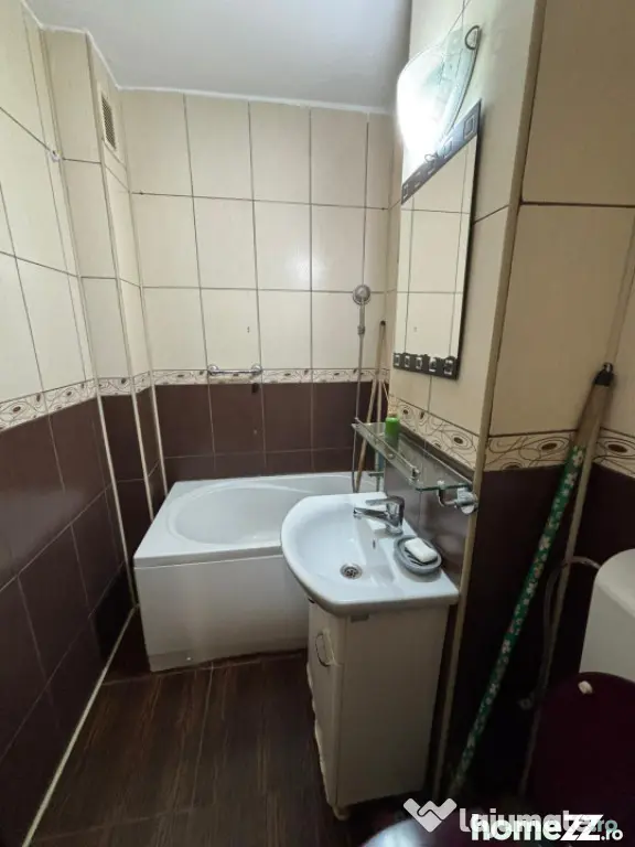 Apartament cu 2 camere- zona Vest - Ploiesti (Prahova)