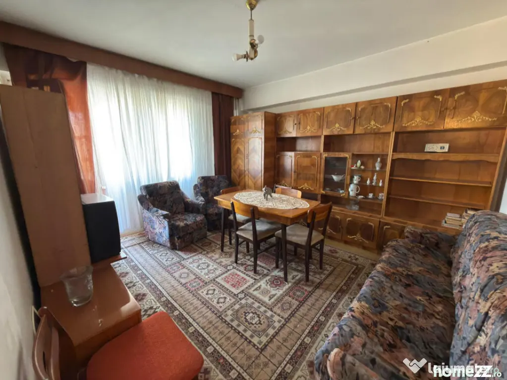 Apartment cu 3 camere, bloc 1981- ULTRACENTRAL - Ploiesti (Prahova)