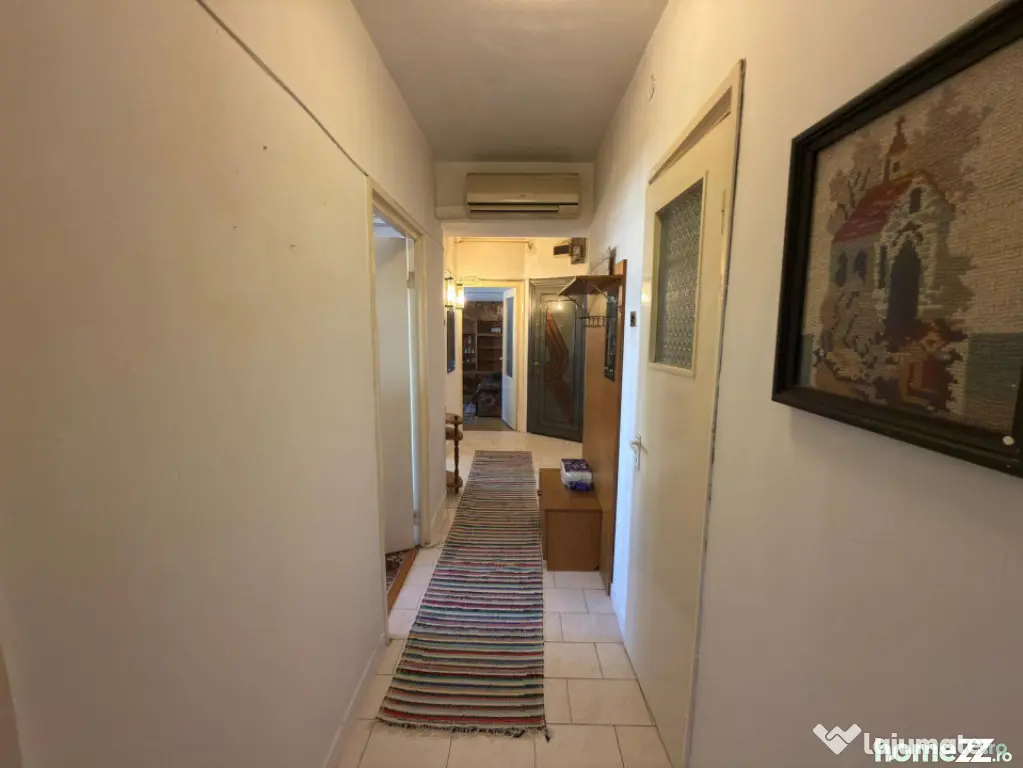 Apartment cu 3 camere, bloc 1981- ULTRACENTRAL - Ploiesti (Prahova)