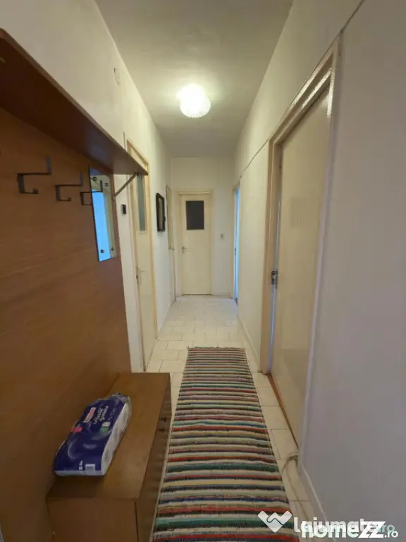Apartment cu 3 camere, bloc 1981- ULTRACENTRAL - Ploiesti (Prahova)