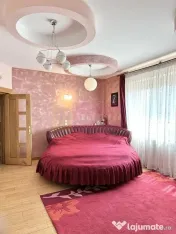 Vila P+1+M incojurata de o oaza de liniste si verdeata Br... 