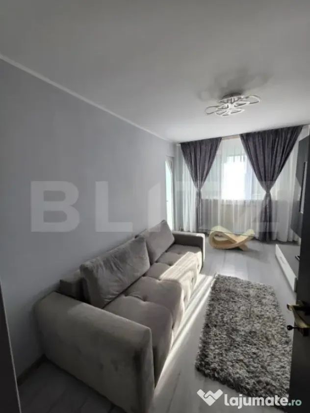 Apartament cu 2 camere, 43 m2, decomandat, zona Micro 39A