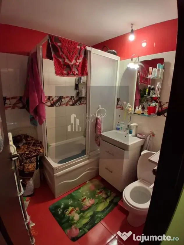 OCAZIE 3 CAMERE METROU GORJULUI