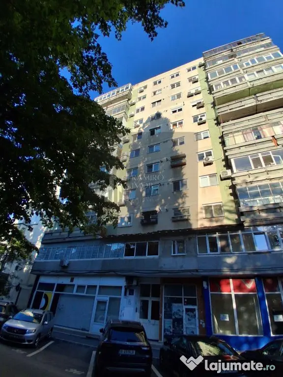 OCAZIE 3 CAMERE METROU GORJULUI