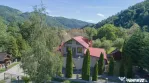 Casă de vacanță cu 9 camere de vânzare Moieciu de Jos