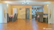Casă de vacanță cu 9 camere de vânzare Moieciu de Jos