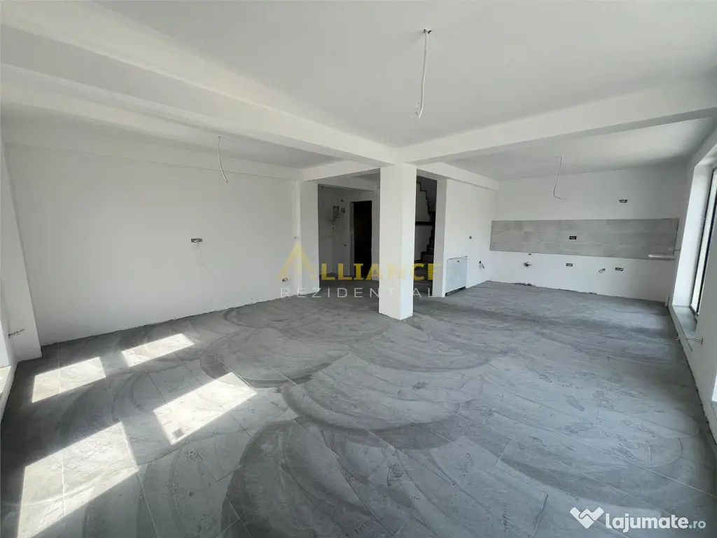 Vila Individuala - 5 camere-3 bai-Strada Miorita-500 M de S