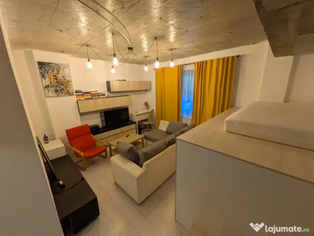 Închiriez studio (garsoniera) 350 €
