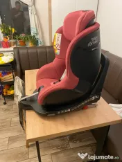 Scaun britax cu prindere isofix