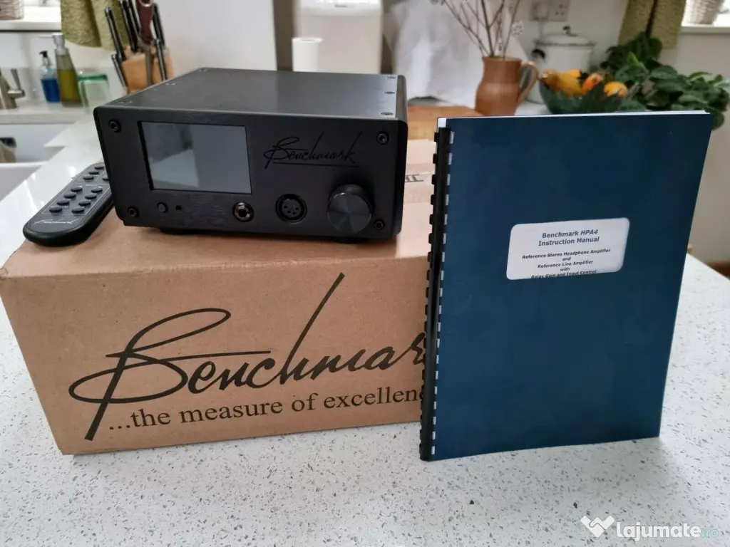 Benchmark HPA4 Headphone / Line Amplifier