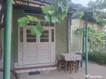 Închiriez apartament 2 camere la casă
