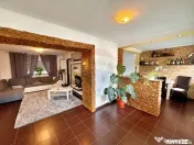 Casă mobilată și utilată, renovată complet, teren 1.... 