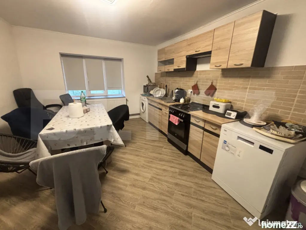 Casa de vanzare, 6 camere, 190 mp + teren de 5.000 mp - Cara - Carastelec (Salaj)