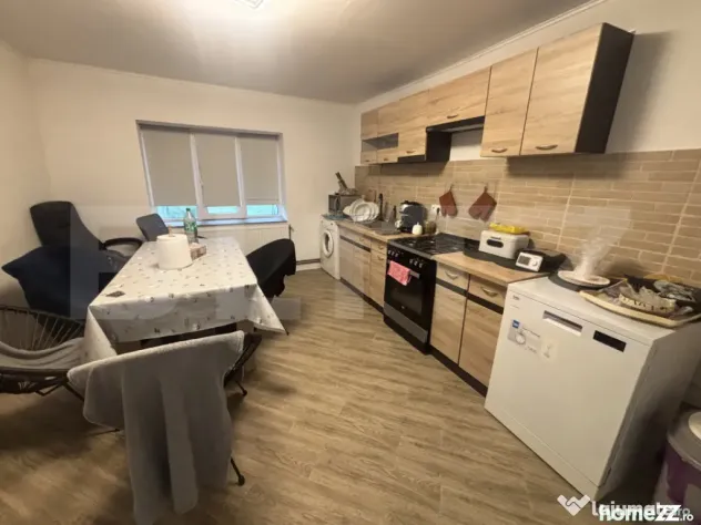 Casa de vanzare, 6 camere, 190 mp + teren de 5.000 mp - Cara - Carastelec (Salaj)
