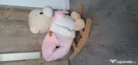 Balansoar ursulet din plus cu spatar si sunete Moni Happy Bear