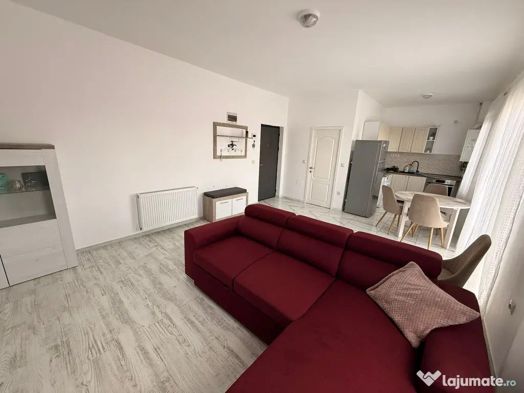 Apartament 2 camere semidecomandat bloc cu lift zona Eroilor