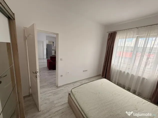 Apartament 2 camere semidecomandat bloc cu lift zona Eroilor