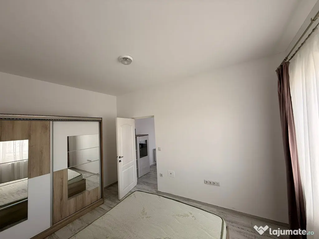 Apartament 2 camere semidecomandat bloc cu lift zona Eroilor