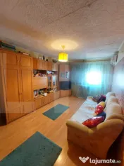 Apartament 3 camere, Decomandat 