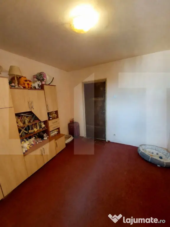 Apartament 3 camere, Decomandat